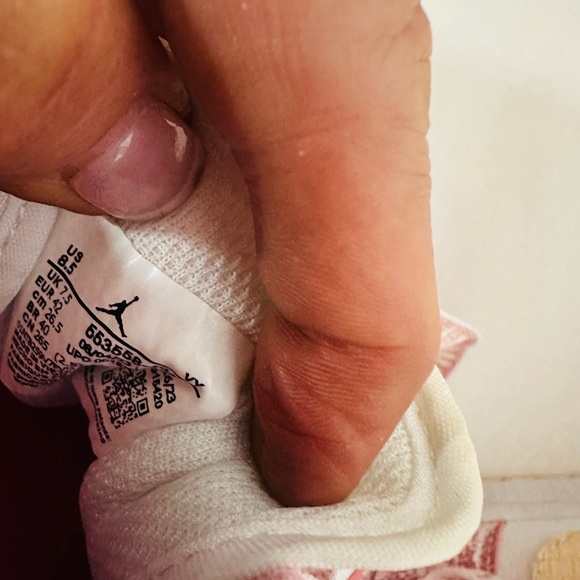 Jordan Brand Air Jordan 1 Low SE "Paint Drip" GS Men’s 8.5 Women’s 10 - Picture 7 of 10